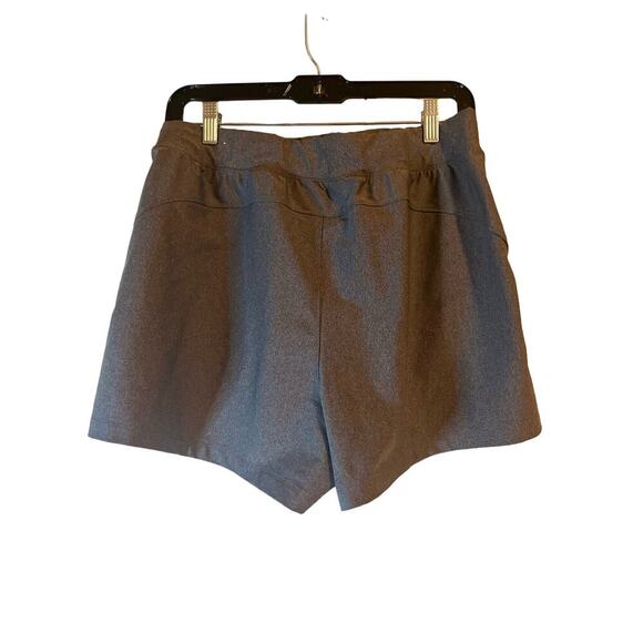 EUC Old Navy Hi-Rise Active Shorts Black Size Medium - Picture 4 of 7